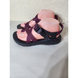 Chaco Womens Sandal Size 8 Purple  Toe Loop hiking outdoor Classic Z Clean